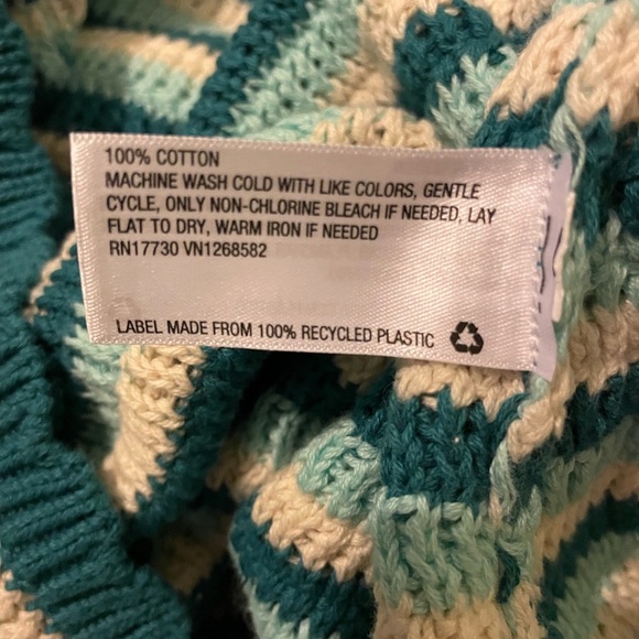 Crocheted mini skirt X-large NWOT - Picture 6 of 6